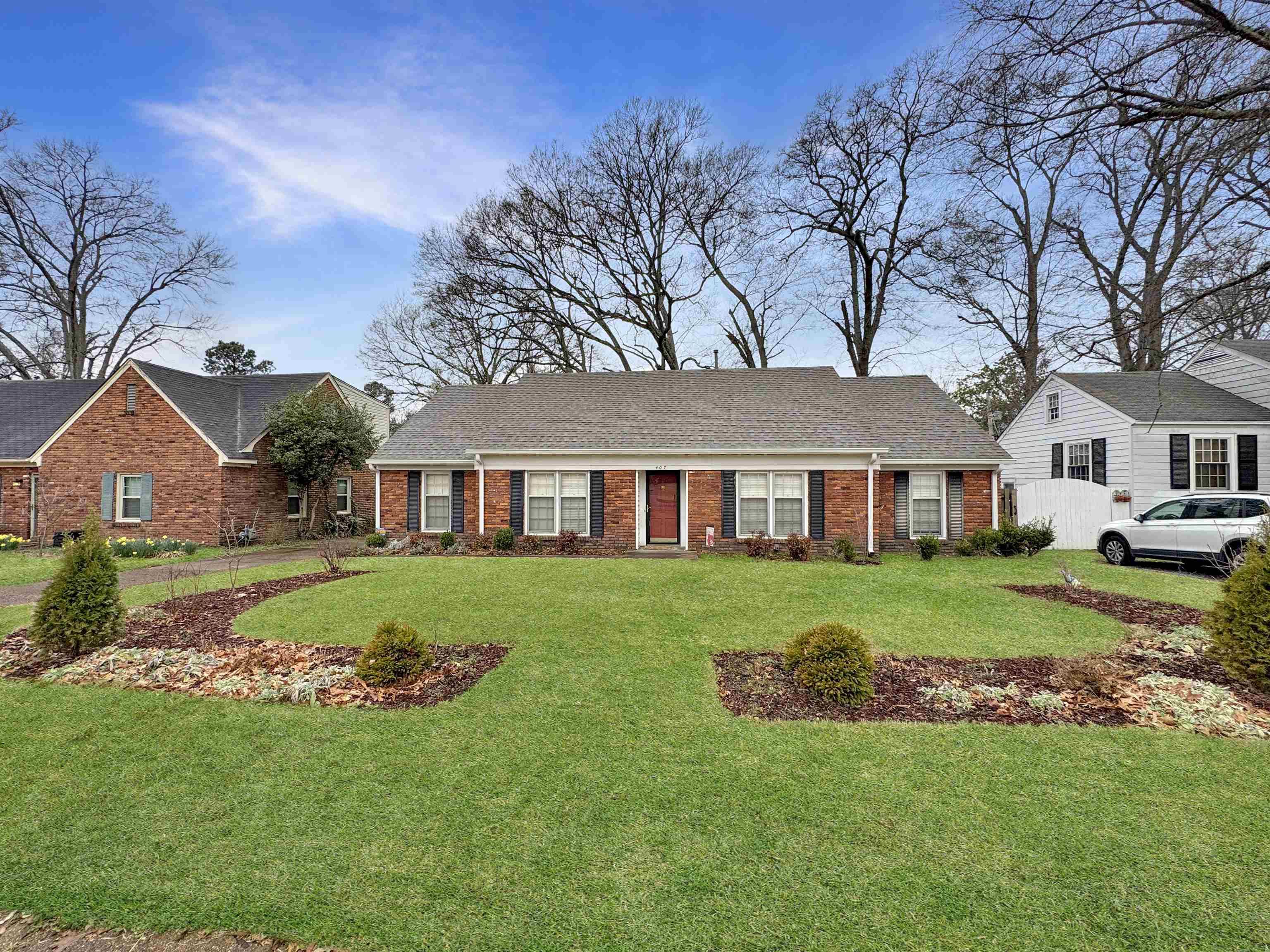 407 Meadvale Road Memphis, TN 38120 - Photo 3 of 37