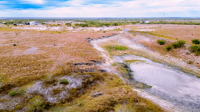 $1,699,999 | 2741 Fm 2924, Hobson, TX 78118