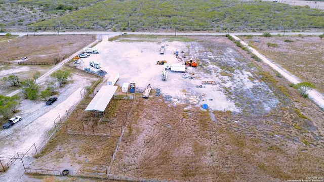 $1,699,999 | 2741 Fm 2924, Hobson, TX 78118