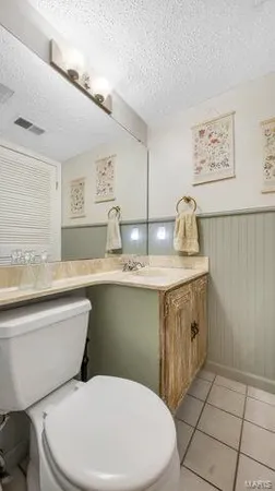 $220,000 | 2617 Hampton Road, Unit C, St. Charles, MO 63303