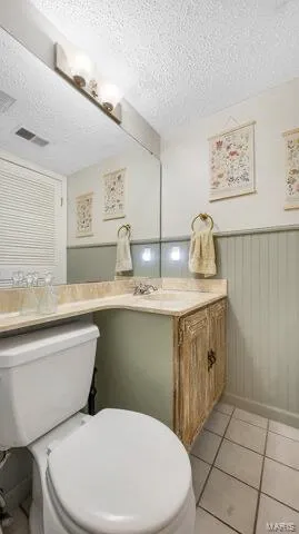 $235,000 | 2617 Hampton Road, Unit C, St. Charles, MO 63303