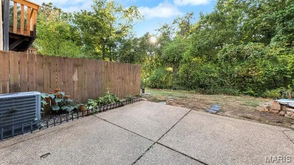 $220,000 | 2617 Hampton Road, Unit C, St. Charles, MO 63303