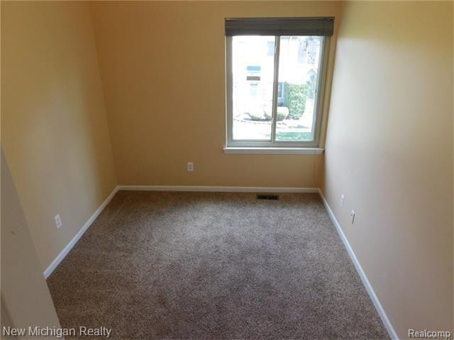 50547 Maurice Road, Unit 8 New Baltimore, MI 48047 - Photo 7 of 14