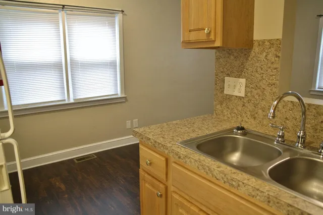 a close view of sink and tap