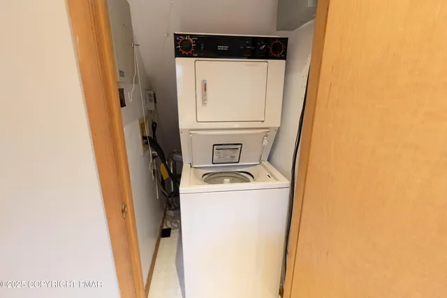 $325,000 | 303 Cheyenne Trail, Pocono Lake, PA 18347