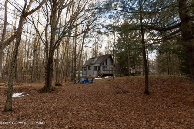 $325,000 | 303 Cheyenne Trail, Pocono Lake, PA 18347
