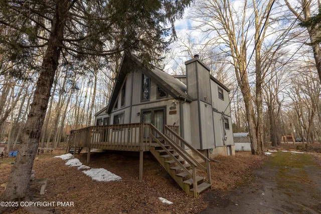 $325,000 | 303 Cheyenne Trail, Pocono Lake, PA 18347