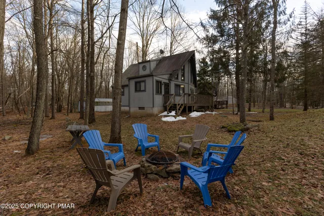 $325,000 | 303 Cheyenne Trail, Pocono Lake, PA 18347