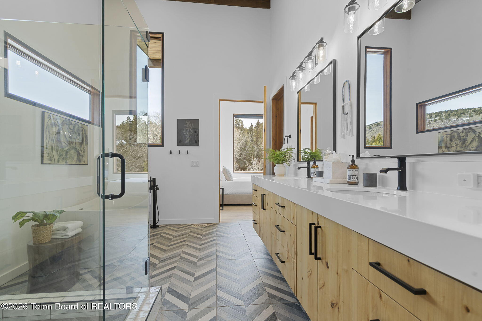 1735 Overlook Way Victor, ID 83455 - Photo 32 of 83 112-web-or-mls-_AET3417