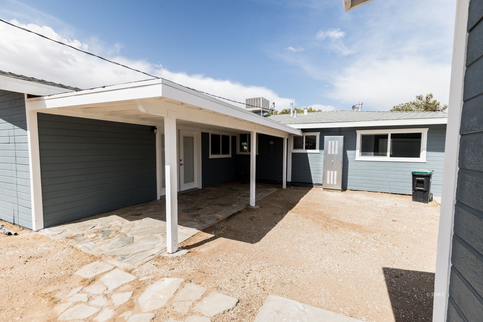927 West Sullivan Avenue Ridgecrest, CA 93555 - Photo 22 of 24 a view of a house