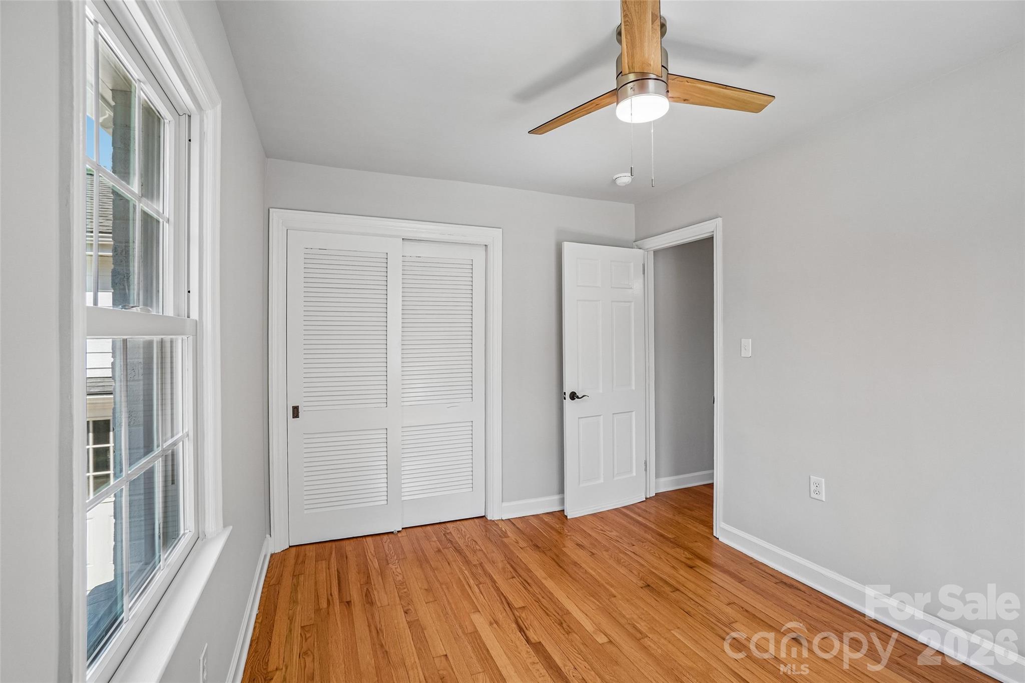 28 Ridgefield Place Asheville, NC 28803 - Photo 11 of 48