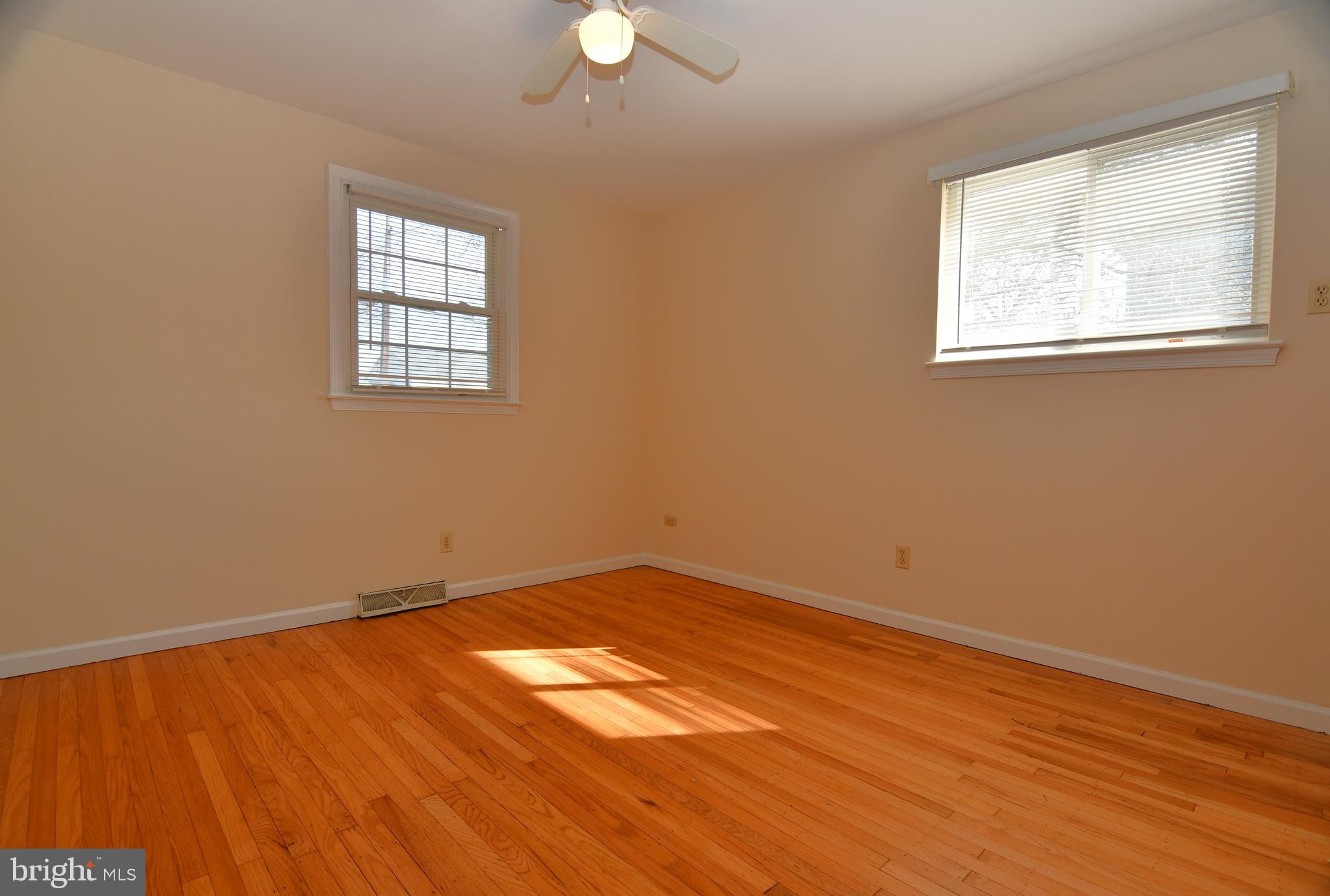 1492 Foster Road Warminster, PA 18974 - Photo 11 of 15 2nd Bedroom!