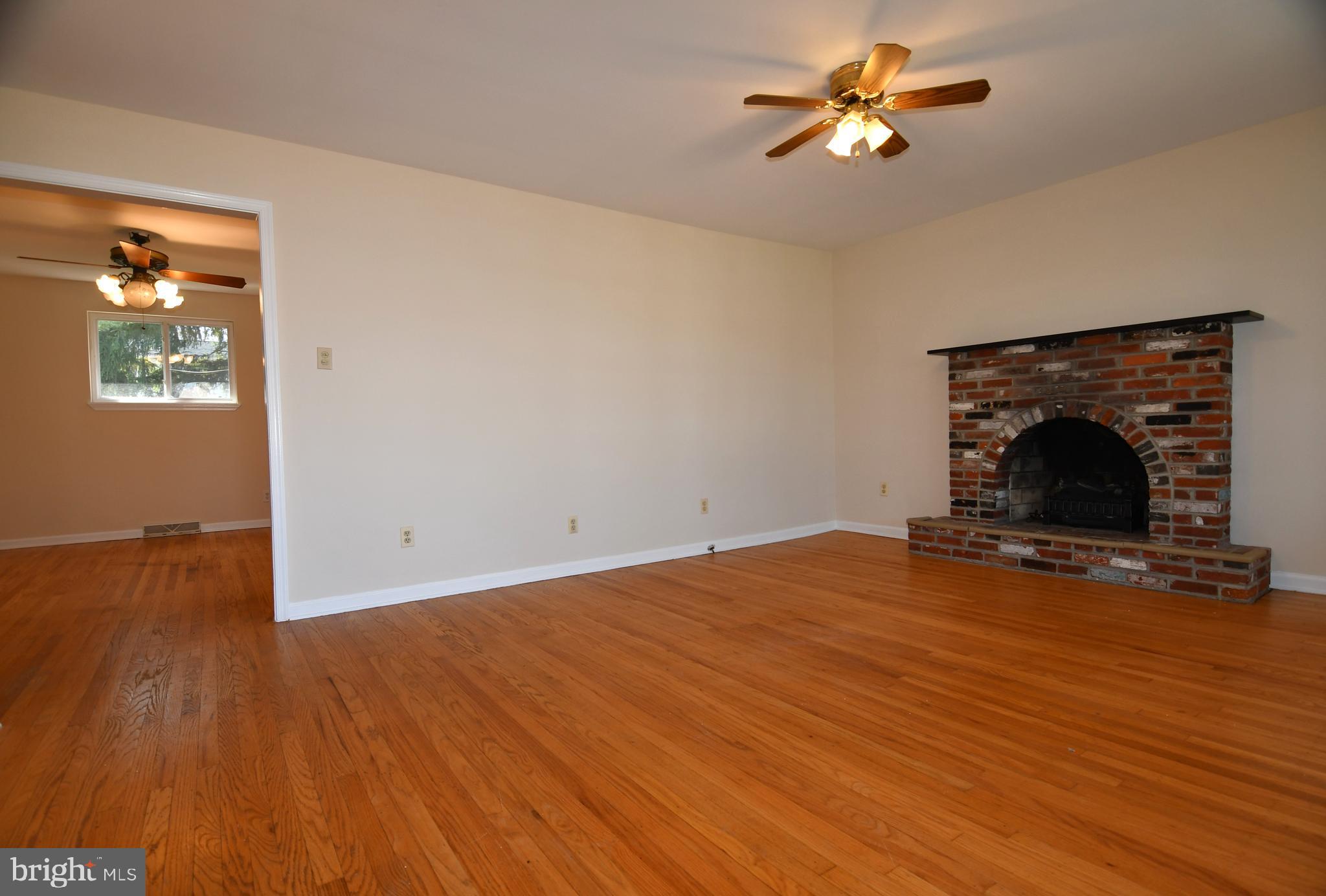 1492 Foster Road Warminster, PA 18974 - Photo 3 of 15 Gallery Image 3