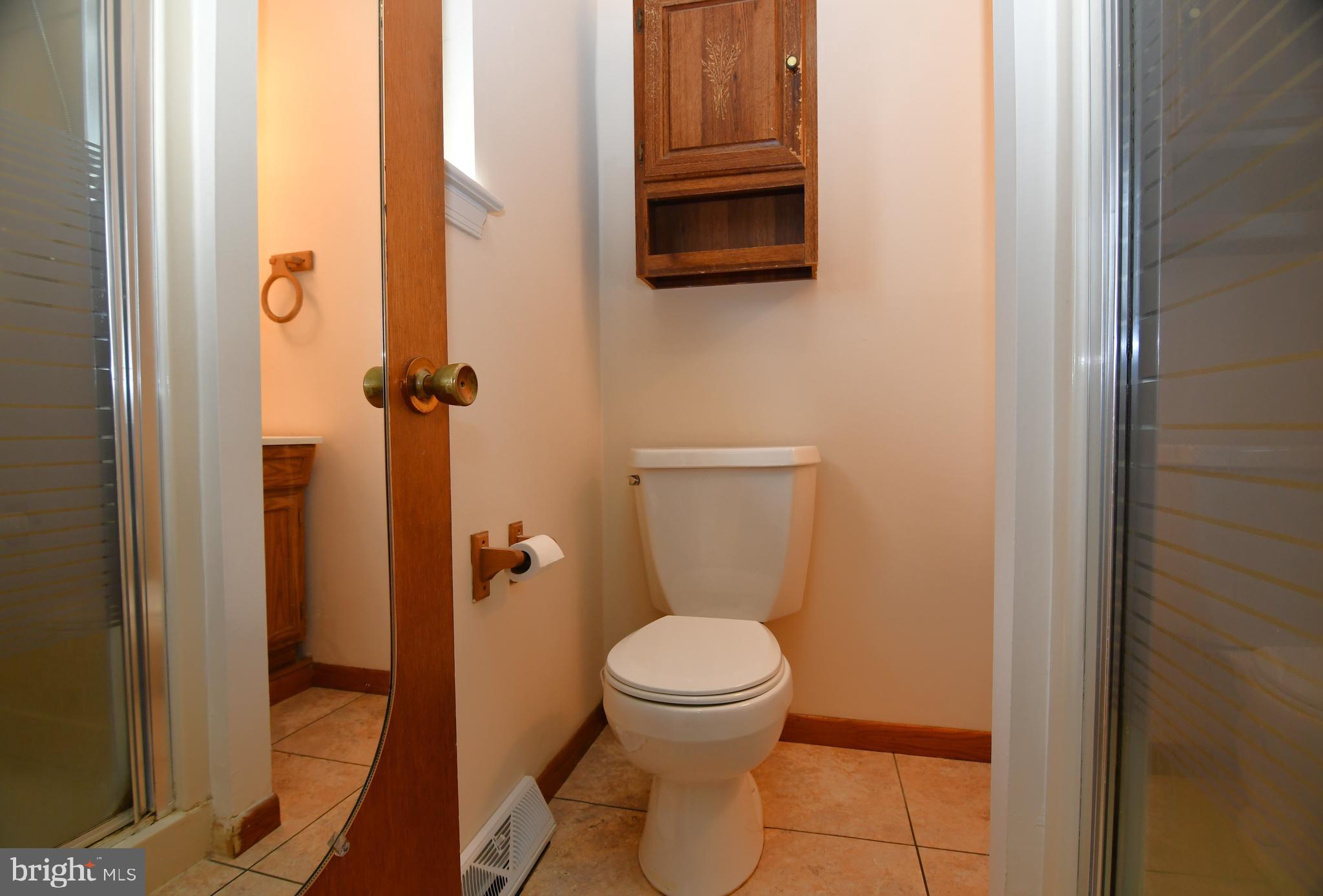 1492 Foster Road Warminster, PA 18974 - Photo 10 of 15 Primary Bath!