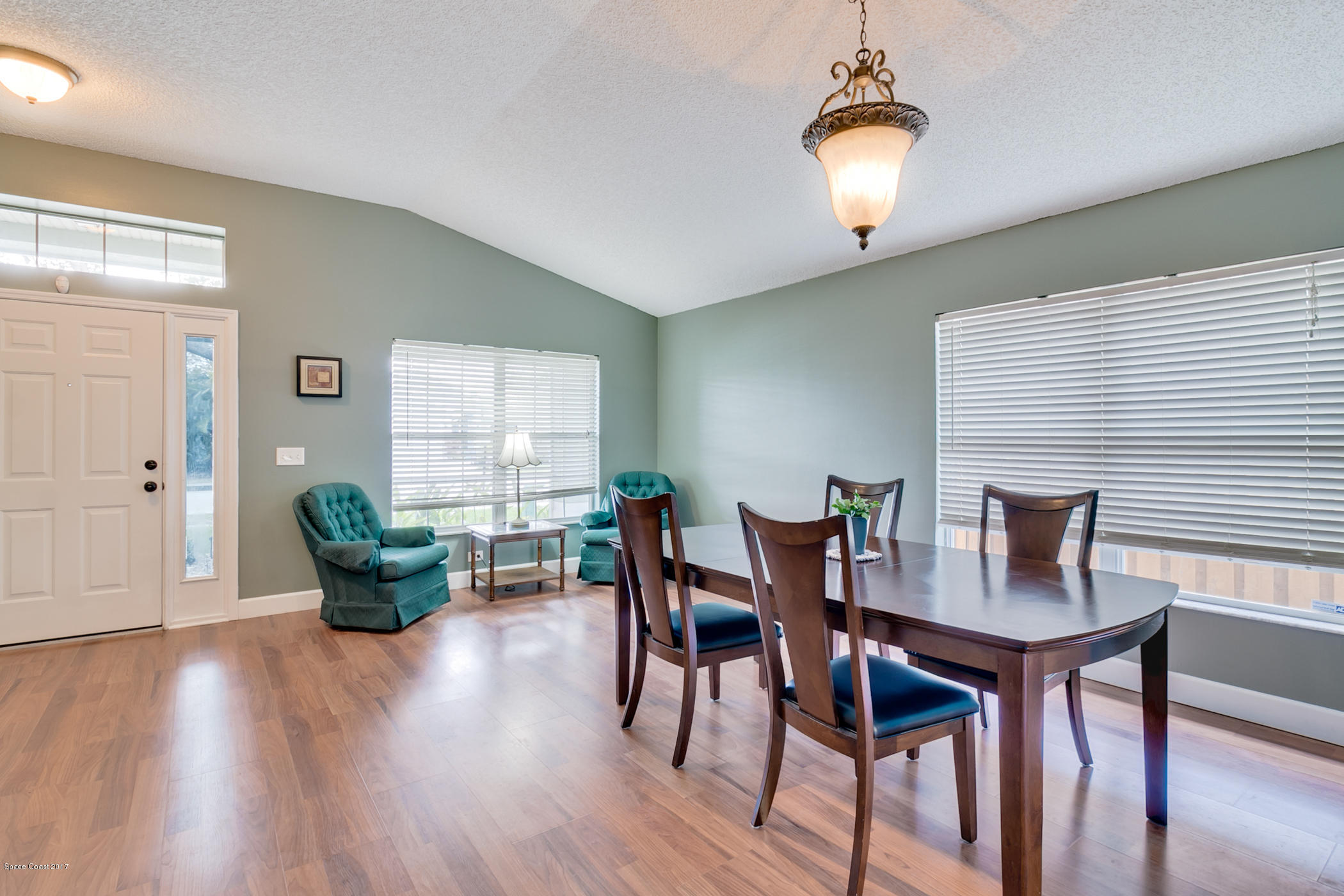 4830 Decatur Circle Melbourne, FL 32934 - Photo 4 of 20 Living : Dining Room