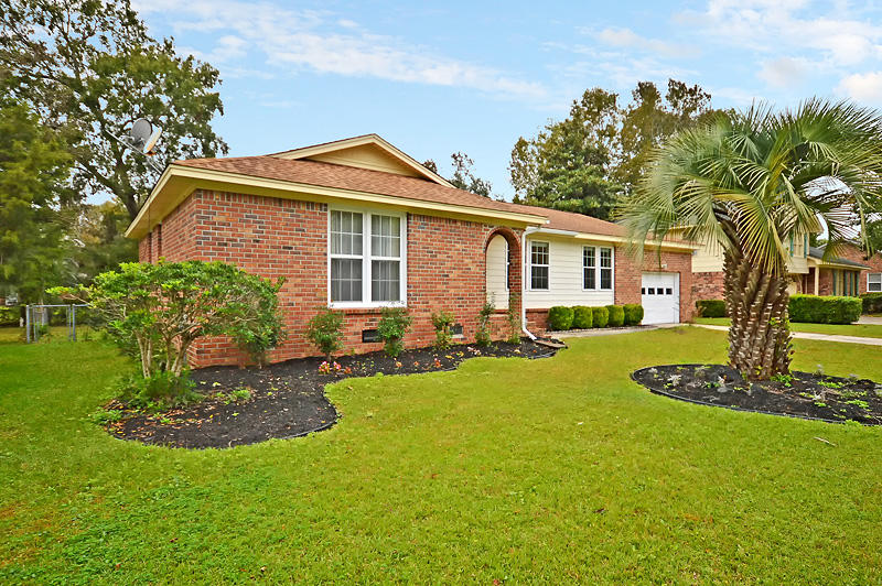 745 Wexford Road Charleston, SC 29414 - Photo 1 of 34 DSC_0435-copy