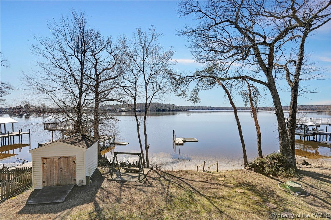 4051 South Riverside Drive Lanexa, VA 23089 - Photo 10 of 40 Gallery Image 10