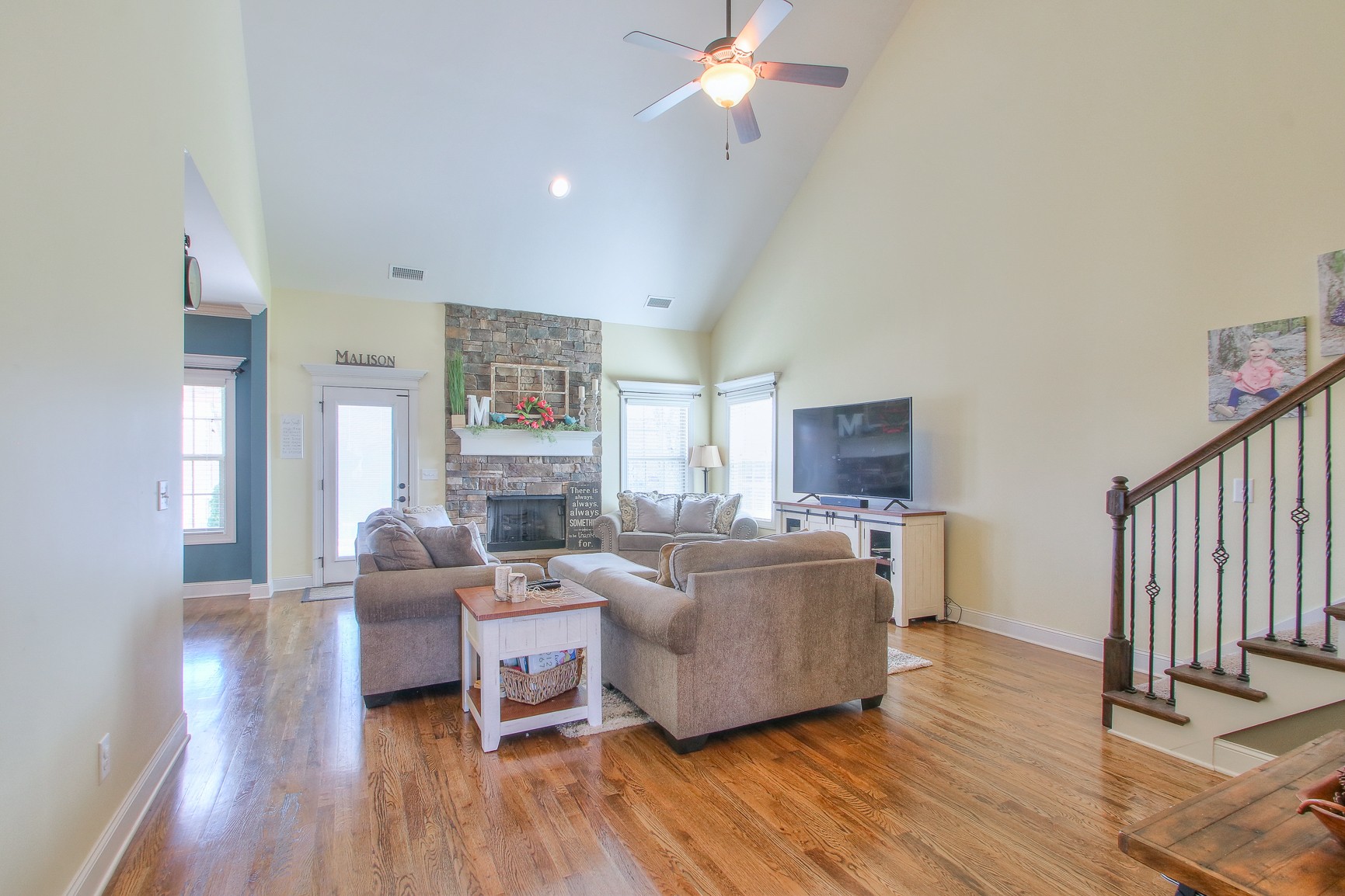 1102 Black Jack Way Murfreesboro, TN 37129 - Photo 15 of 48 a living room with furniture and a wooden floor