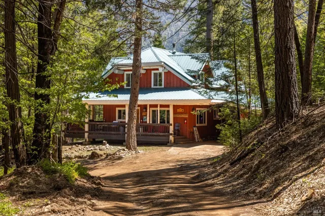 $5,900,000 | 31419 Hagen Flat Road, Montgomery Creek, CA 96065