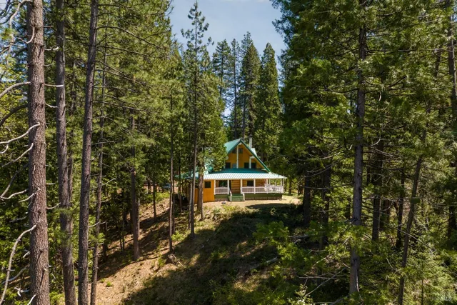 $5,900,000 | 31419 Hagen Flat Road, Montgomery Creek, CA 96065