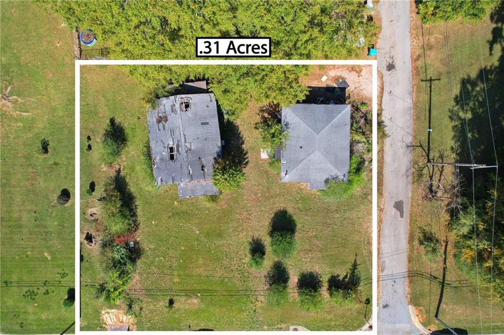 21 Elm Street Hampton, GA 30228 - Photo 3 of 13 an aerial view of a bathroom
