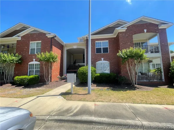 $1,400 | 509 Meadowland Court, Unit 7, Hope Mills, NC 28348