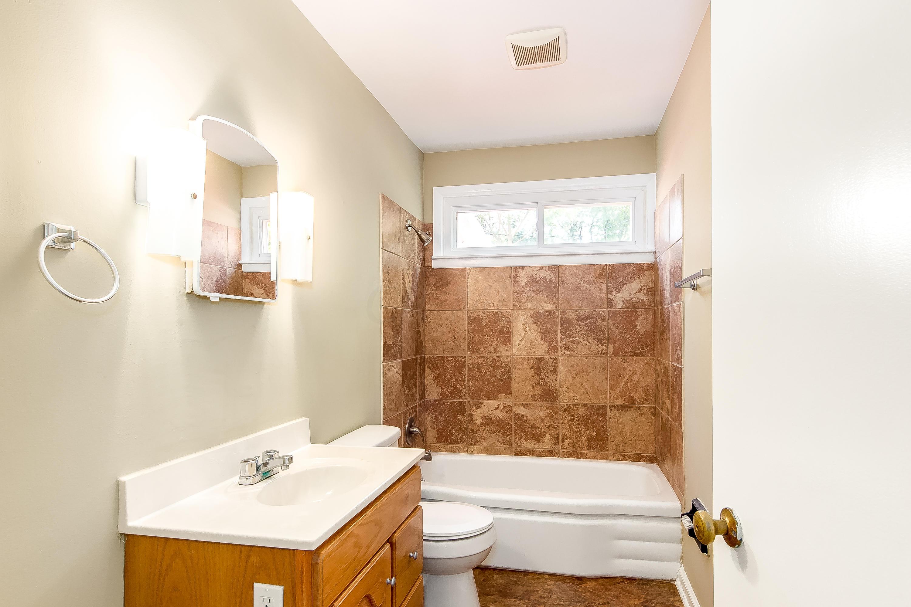 476 Chase Road Columbus, OH 43214 - Photo 13 of 27 Gallery Image 13