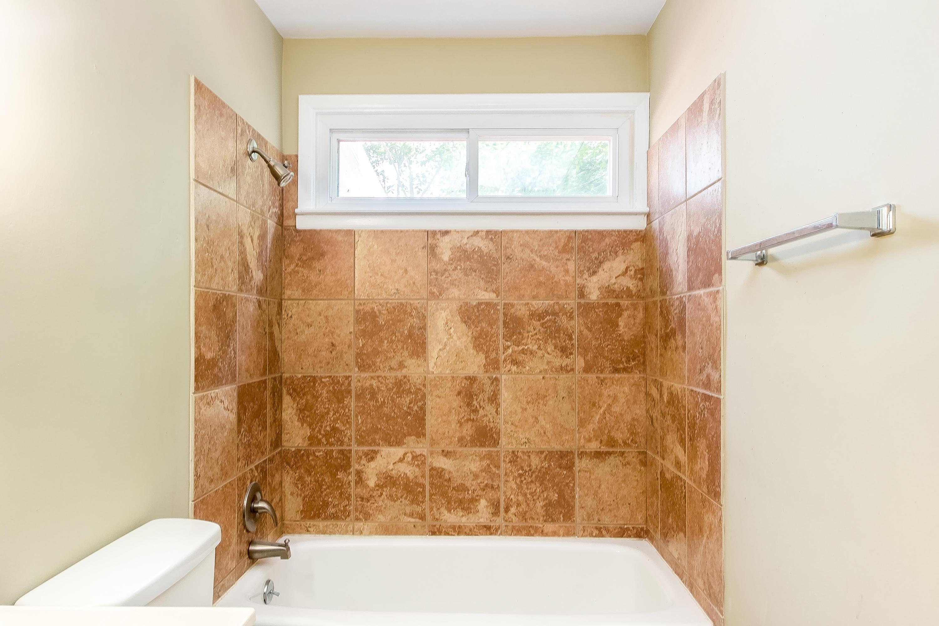 476 Chase Road Columbus, OH 43214 - Photo 14 of 27 Gallery Image 14