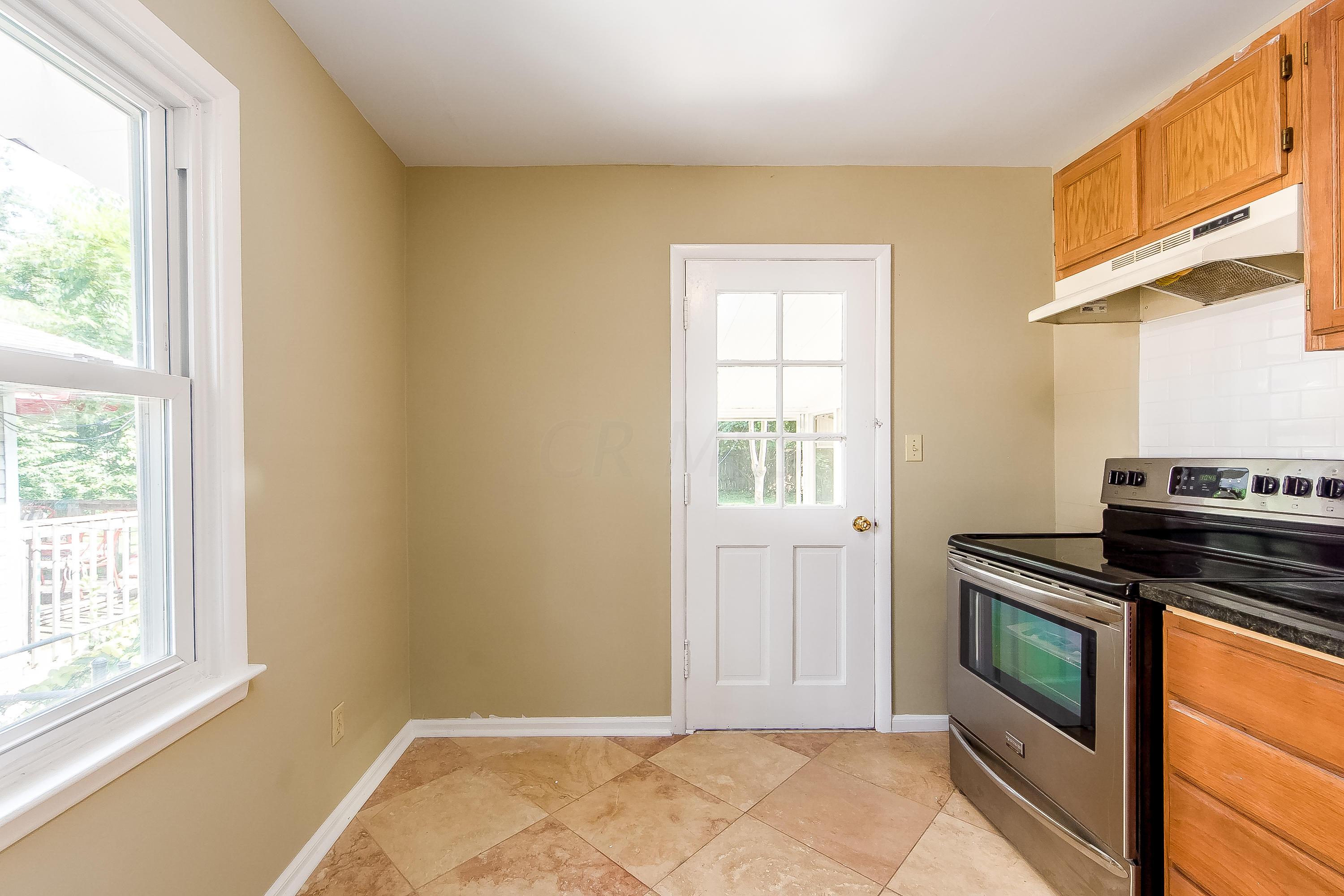 476 Chase Road Columbus, OH 43214 - Photo 21 of 27 Gallery Image 21