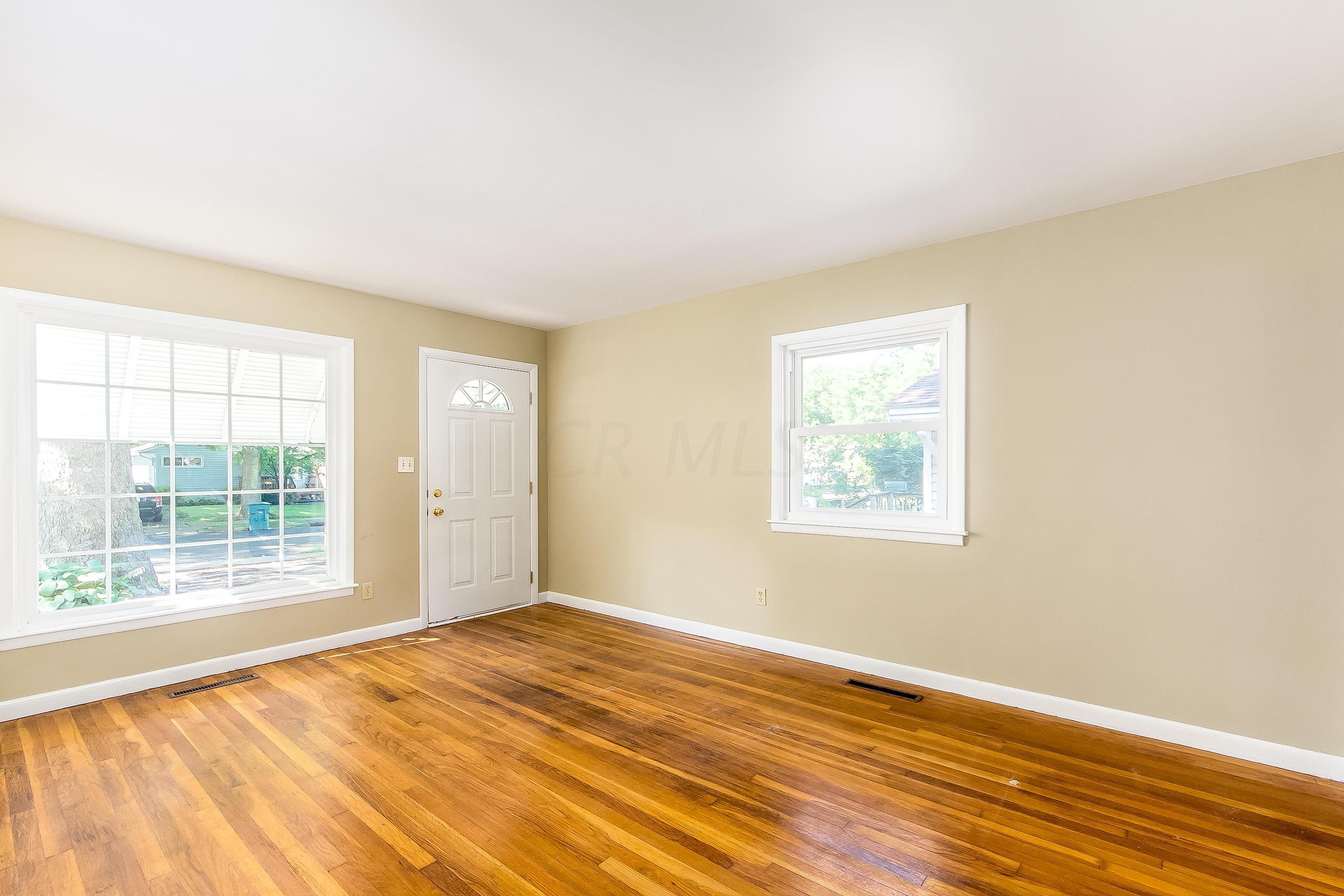 476 Chase Road Columbus, OH 43214 - Photo 7 of 27 Gallery Image 7