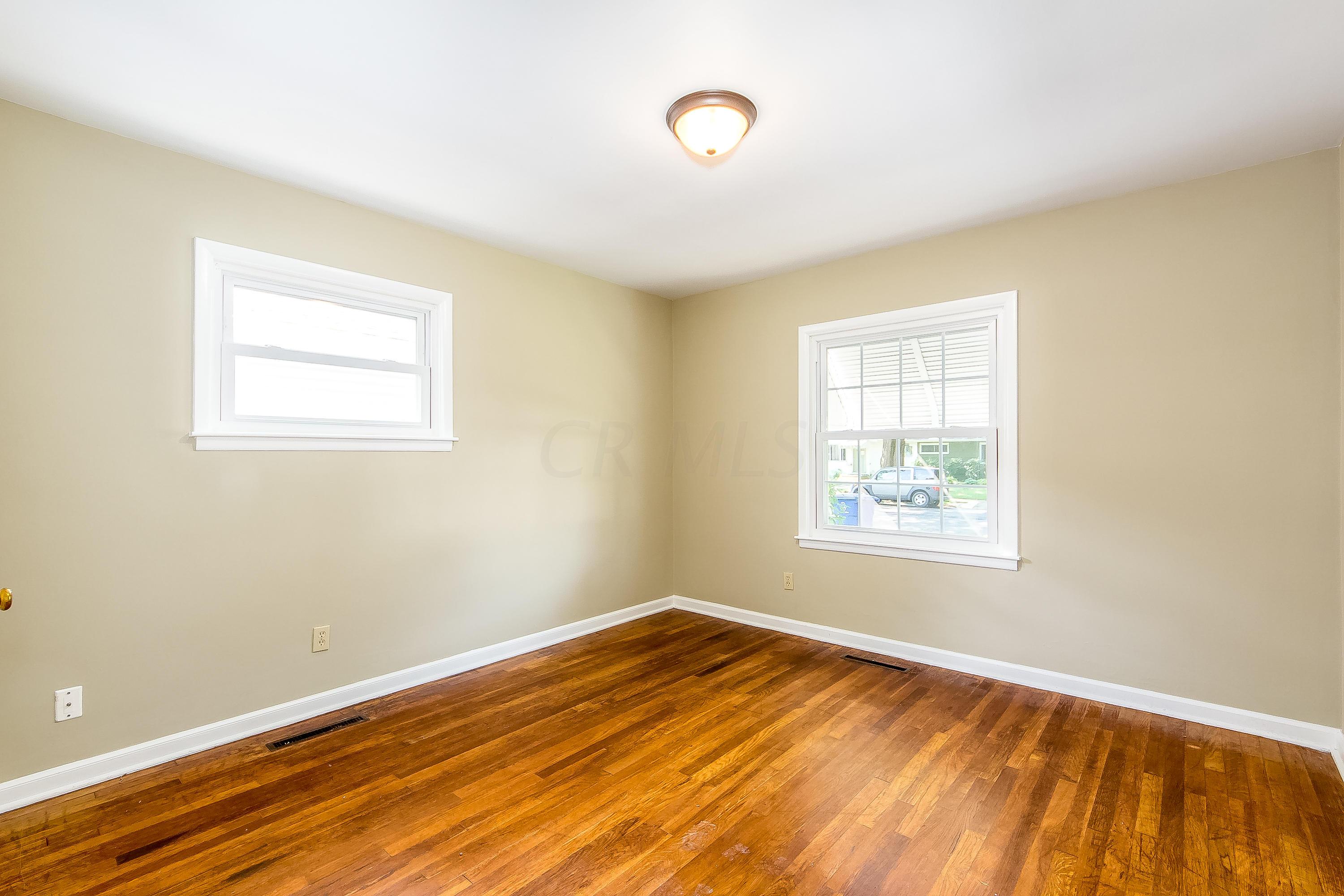 476 Chase Road Columbus, OH 43214 - Photo 8 of 27 Gallery Image 8