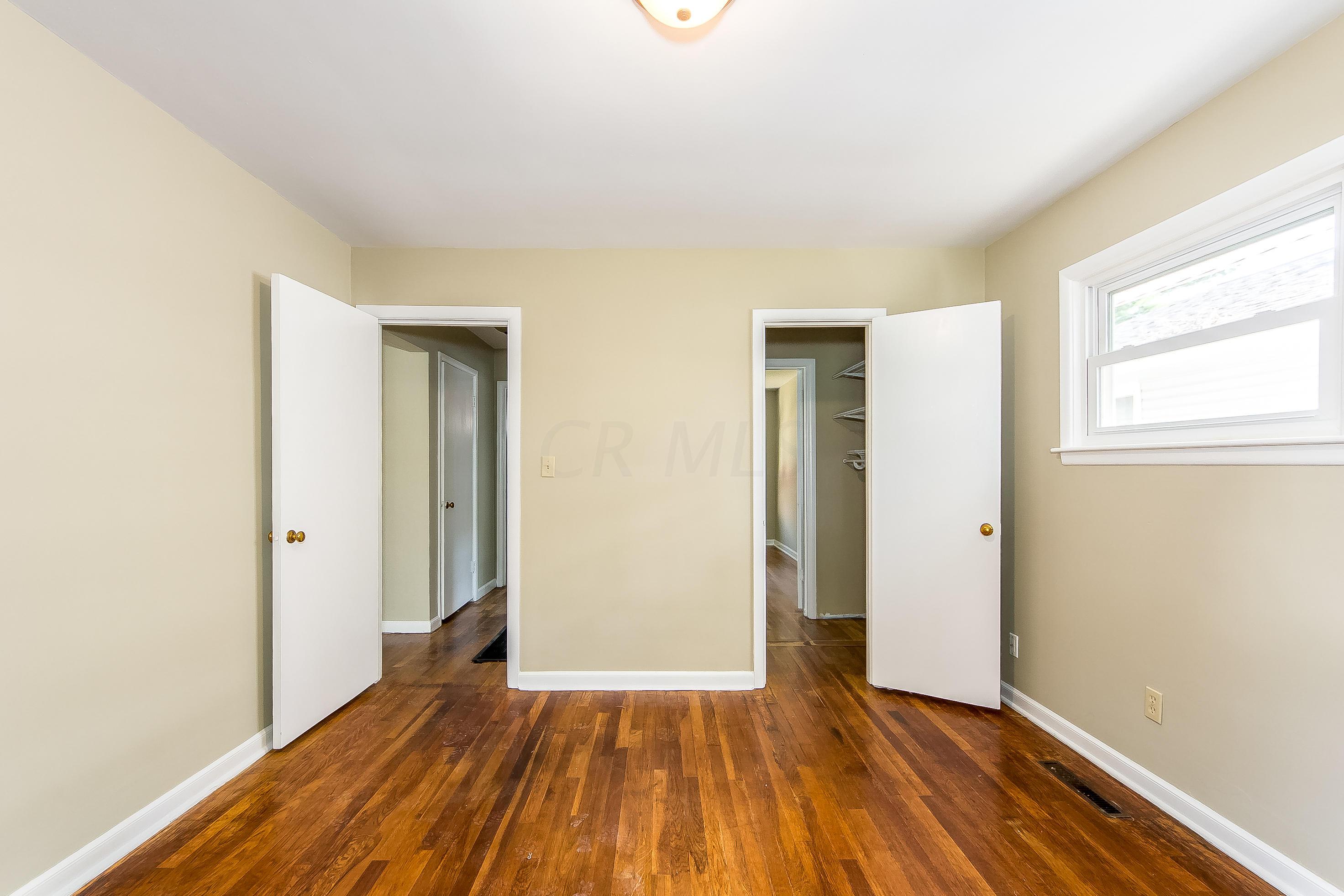 476 Chase Road Columbus, OH 43214 - Photo 9 of 27 Gallery Image 9