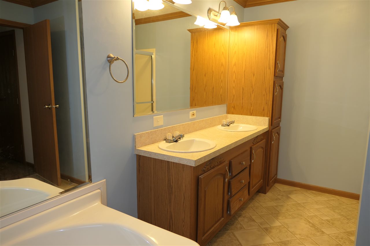 1748 South Coleman Road Shepherd, MI 48883 - Photo 28 of 42 1875210-27.JPG