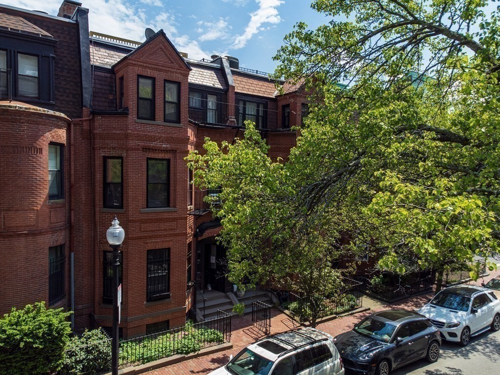 110 St Botolph Street Boston, MA 02115 - Photo 38 of 42