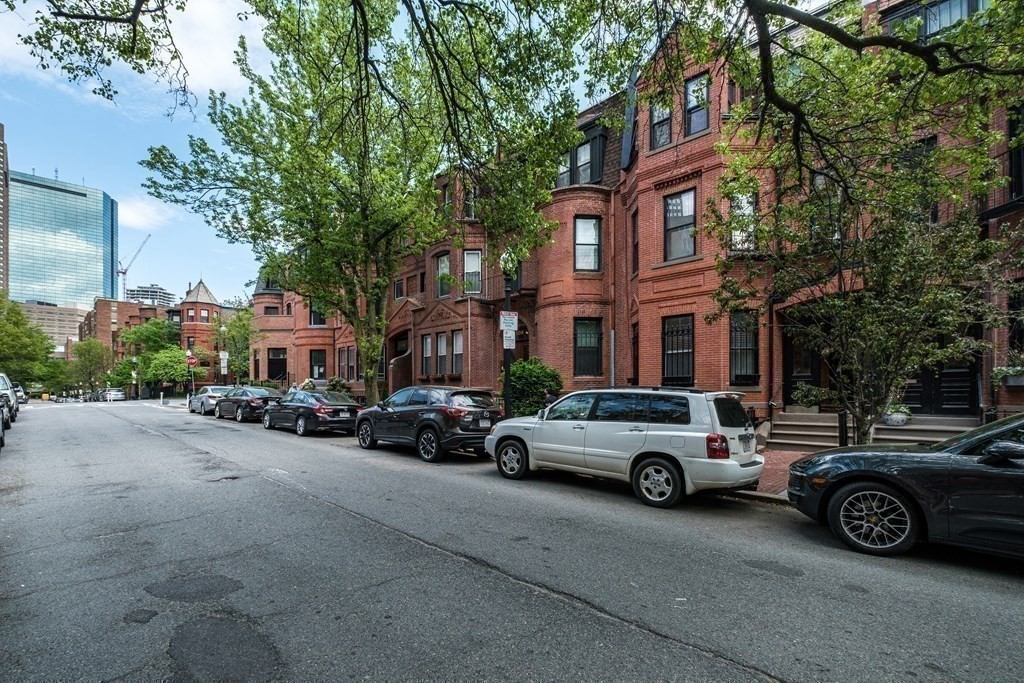 110 St Botolph Street Boston, MA 02115 - Photo 39 of 42