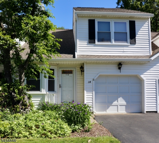 114 Wagon Wheel Road Sparta, NJ 07871 - Photo 2 of 50