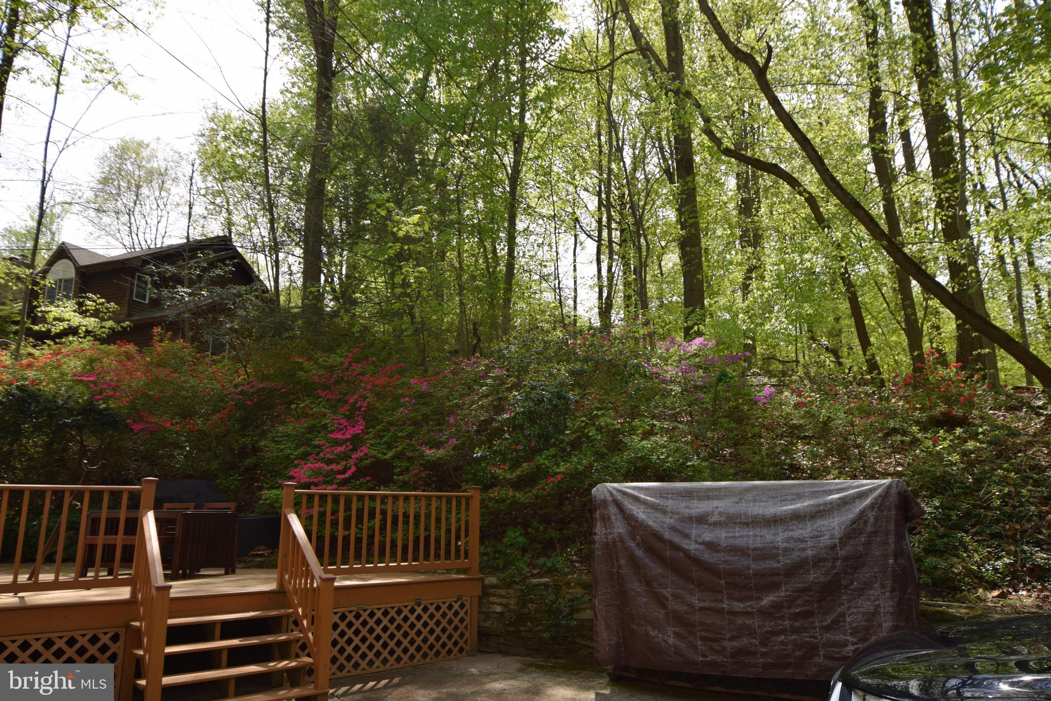 2423 Cub Hill Road Baltimore, MD 21234 - Photo 23 of 26 Deck