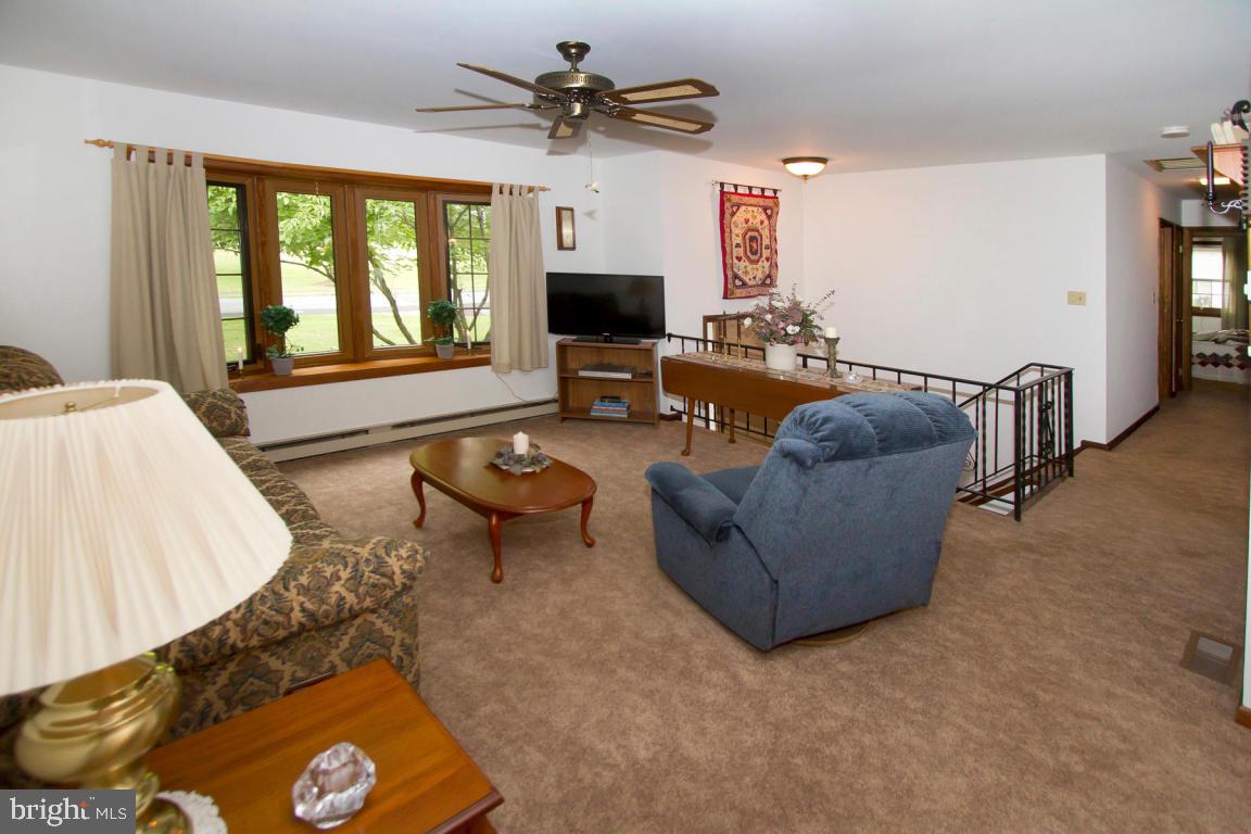 167 Rock Point Road Marietta, PA 17547 - Photo 3 of 22 Gallery Image 3