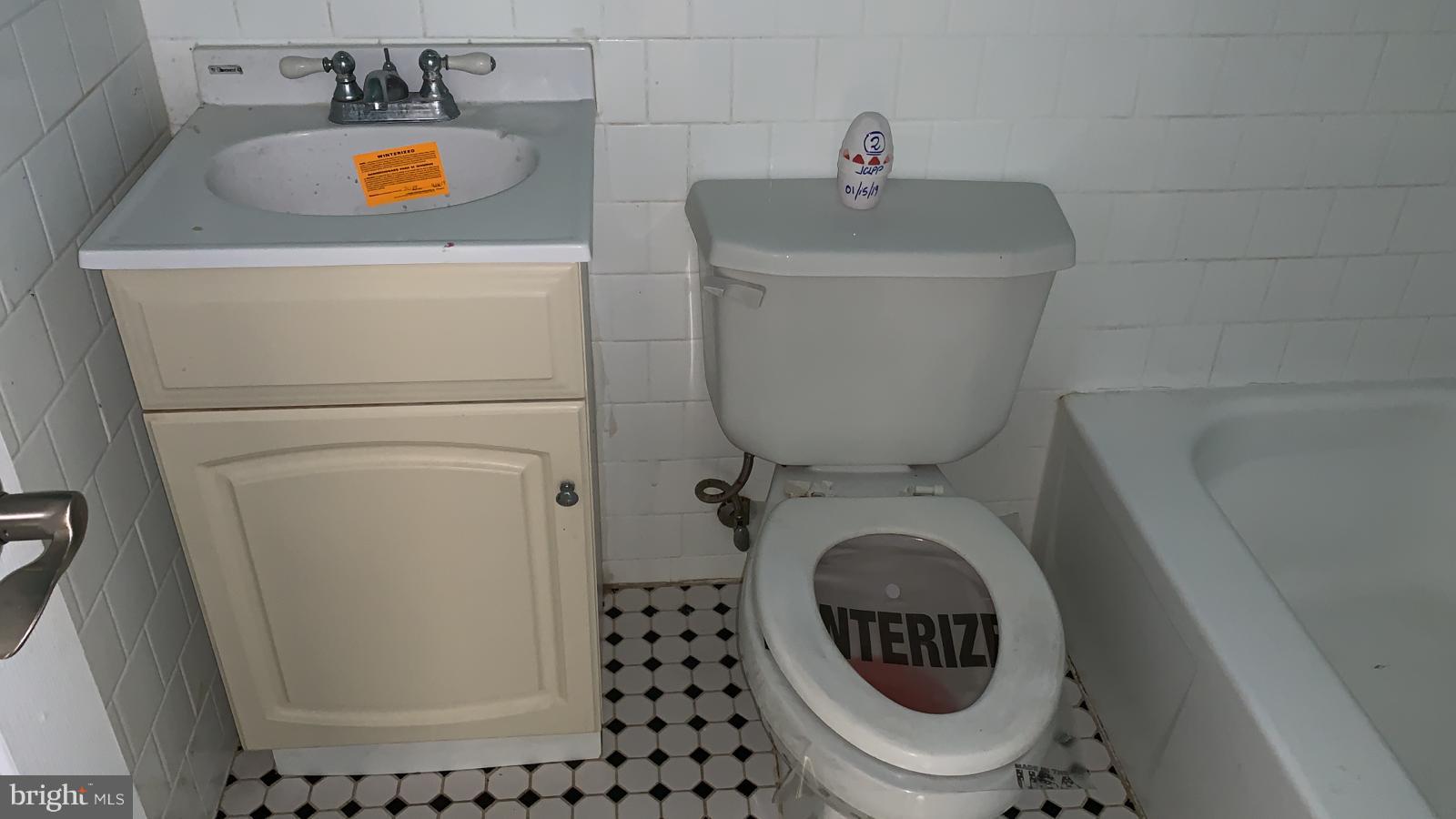 610 Longfellow Street Northwest, Unit 404 Washington, DC 20011 - Photo 12 of 17