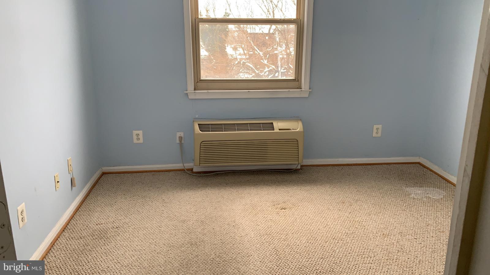 610 Longfellow Street Northwest, Unit 404 Washington, DC 20011 - Photo 13 of 17