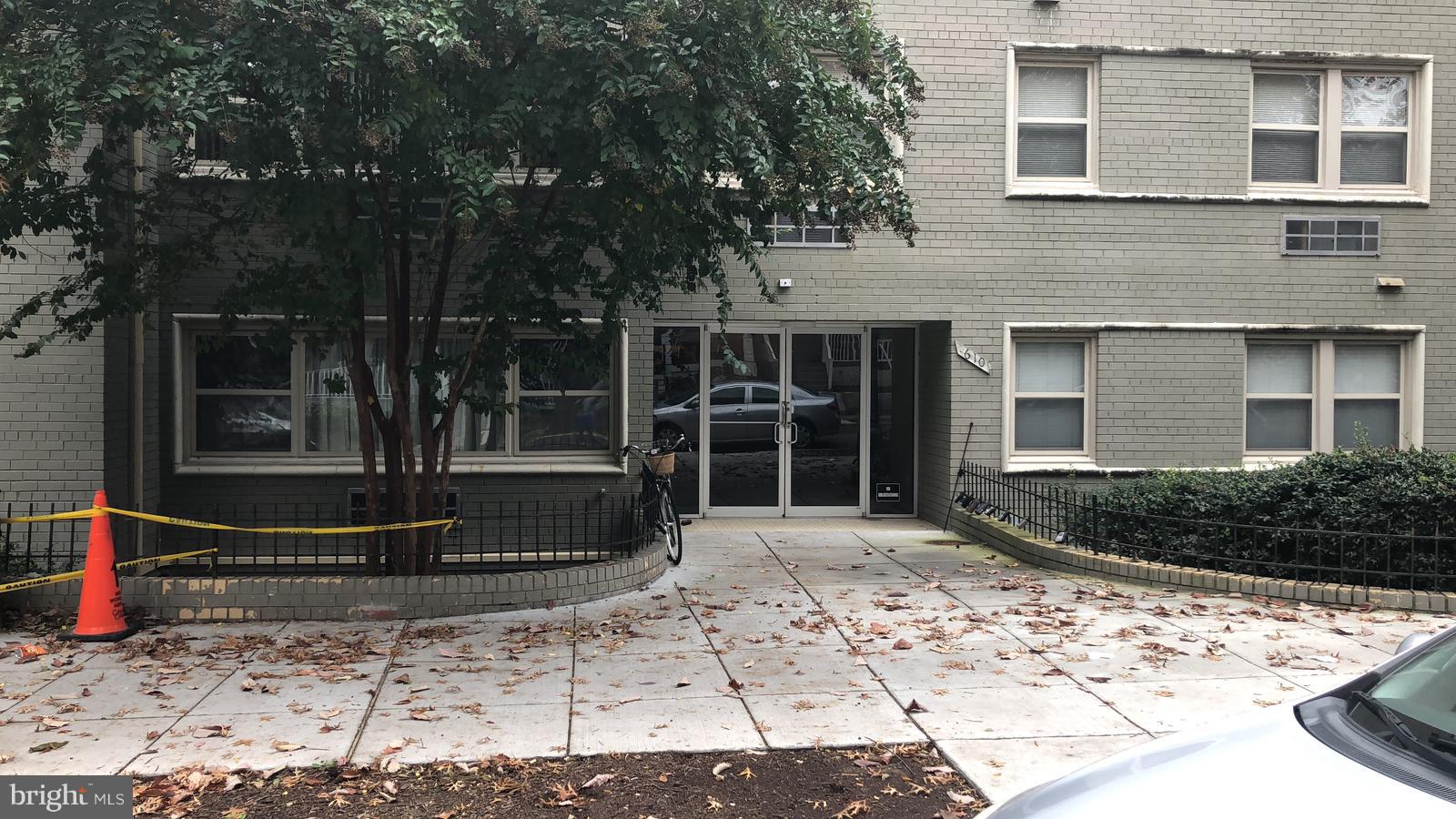 610 Longfellow Street Northwest, Unit 404 Washington, DC 20011 - Photo 16 of 17