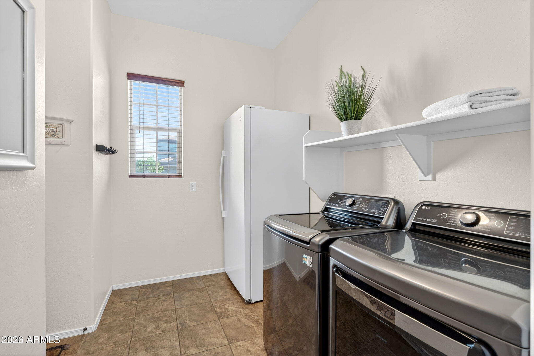 21288 East Russet Road Queen Creek, AZ 85142 - Photo 35 of 53 40-web-or-mls-037E Russet Rd