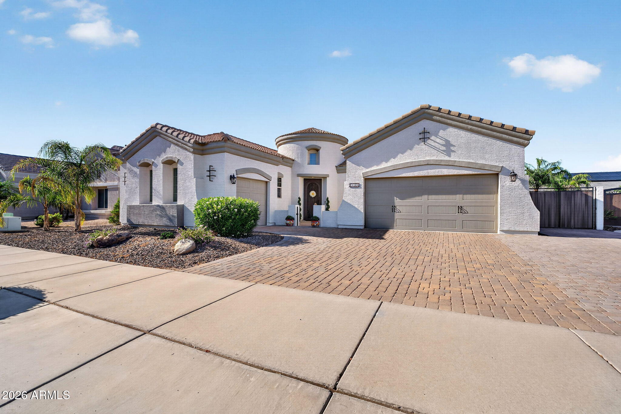 21288 East Russet Road Queen Creek, AZ 85142 - Photo 6 of 53 4-web-or-mls-026E Russet Rd