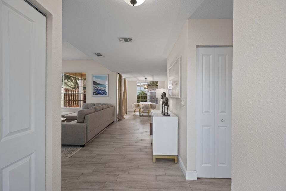 1050 Aviary Road Wellington, FL 33414 - Photo 4 of 21 A Entrance 1