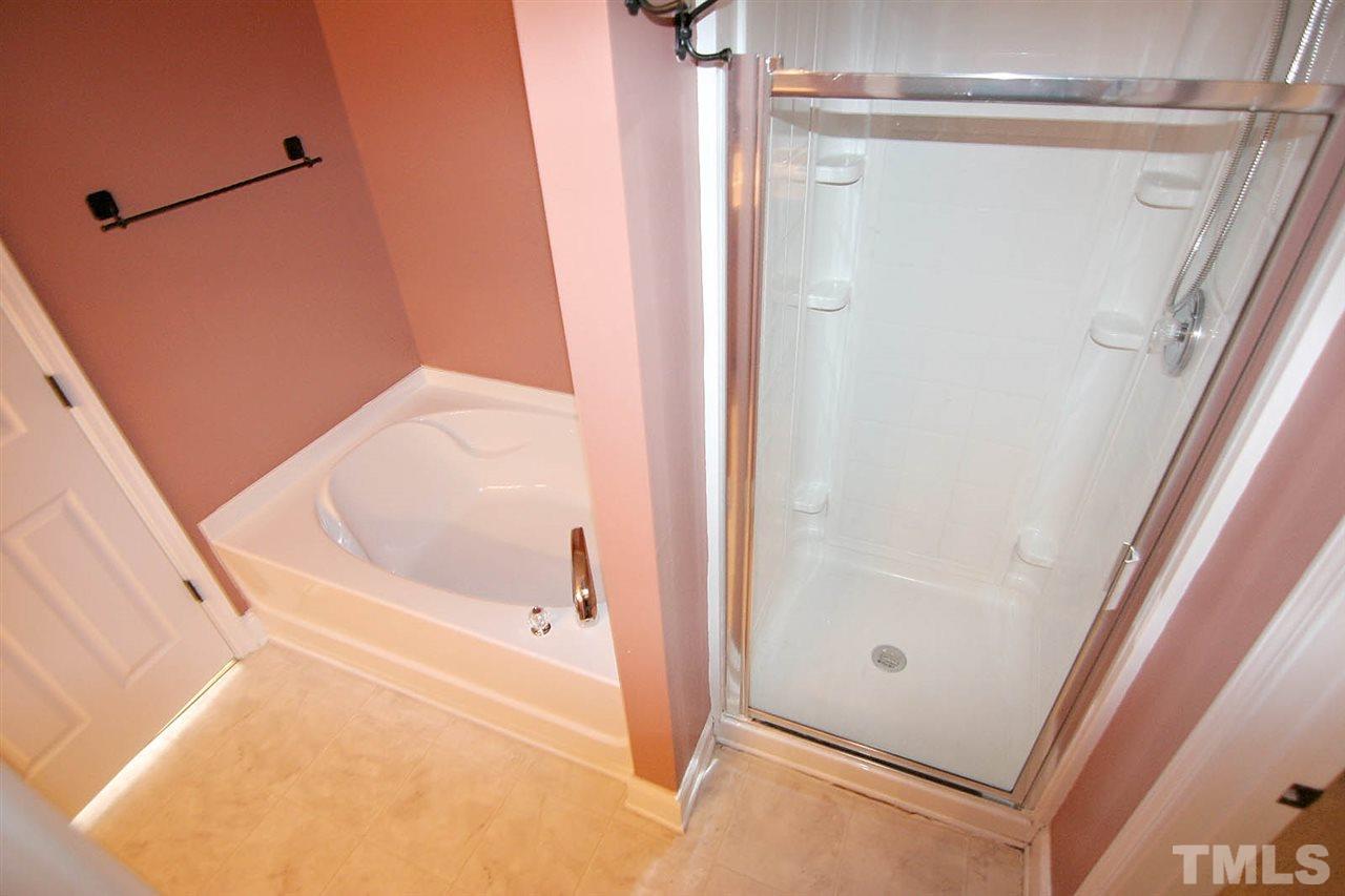 3004 Settle In Lane Raleigh, NC 27614 - Photo 14 of 24 Gallery Image 14