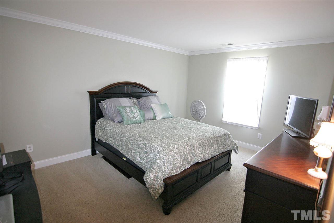 3004 Settle In Lane Raleigh, NC 27614 - Photo 15 of 24 Gallery Image 15