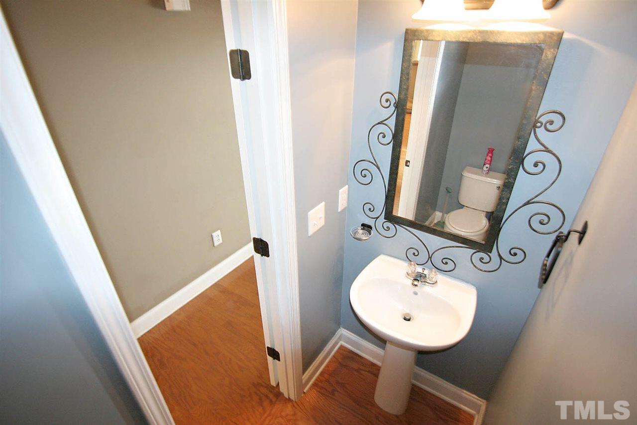 3004 Settle In Lane Raleigh, NC 27614 - Photo 10 of 24 Gallery Image 10