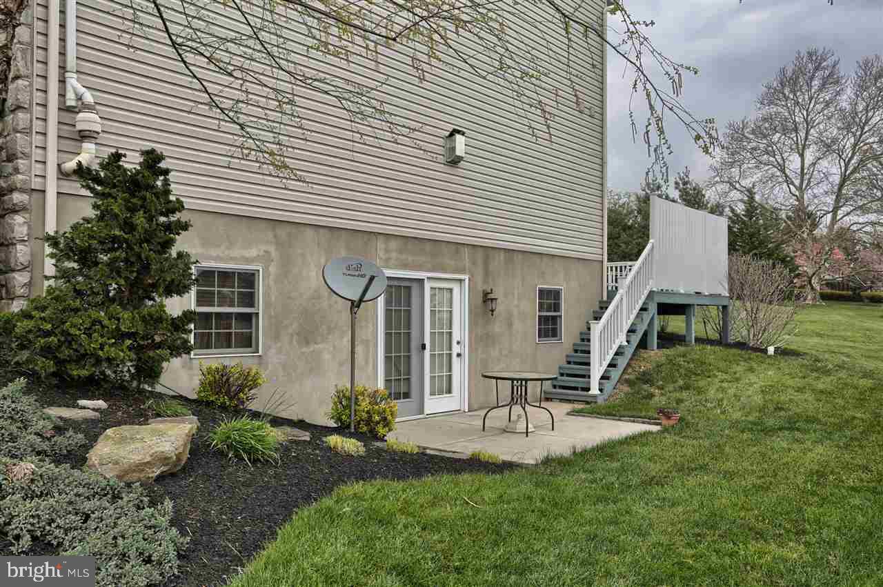1066 Landis Road Elizabethtown, PA 17022 - Photo 3 of 22 Gallery Image 3