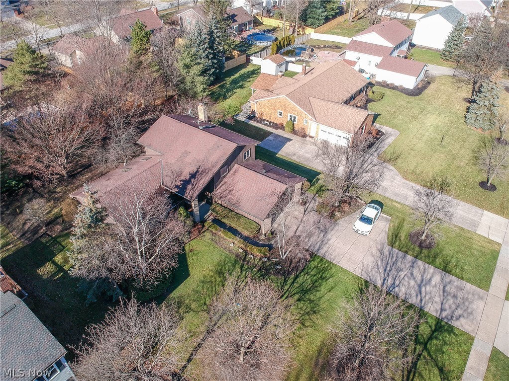 484 Miner Road Highland Heights, OH 44143 - Photo 3 of 23
