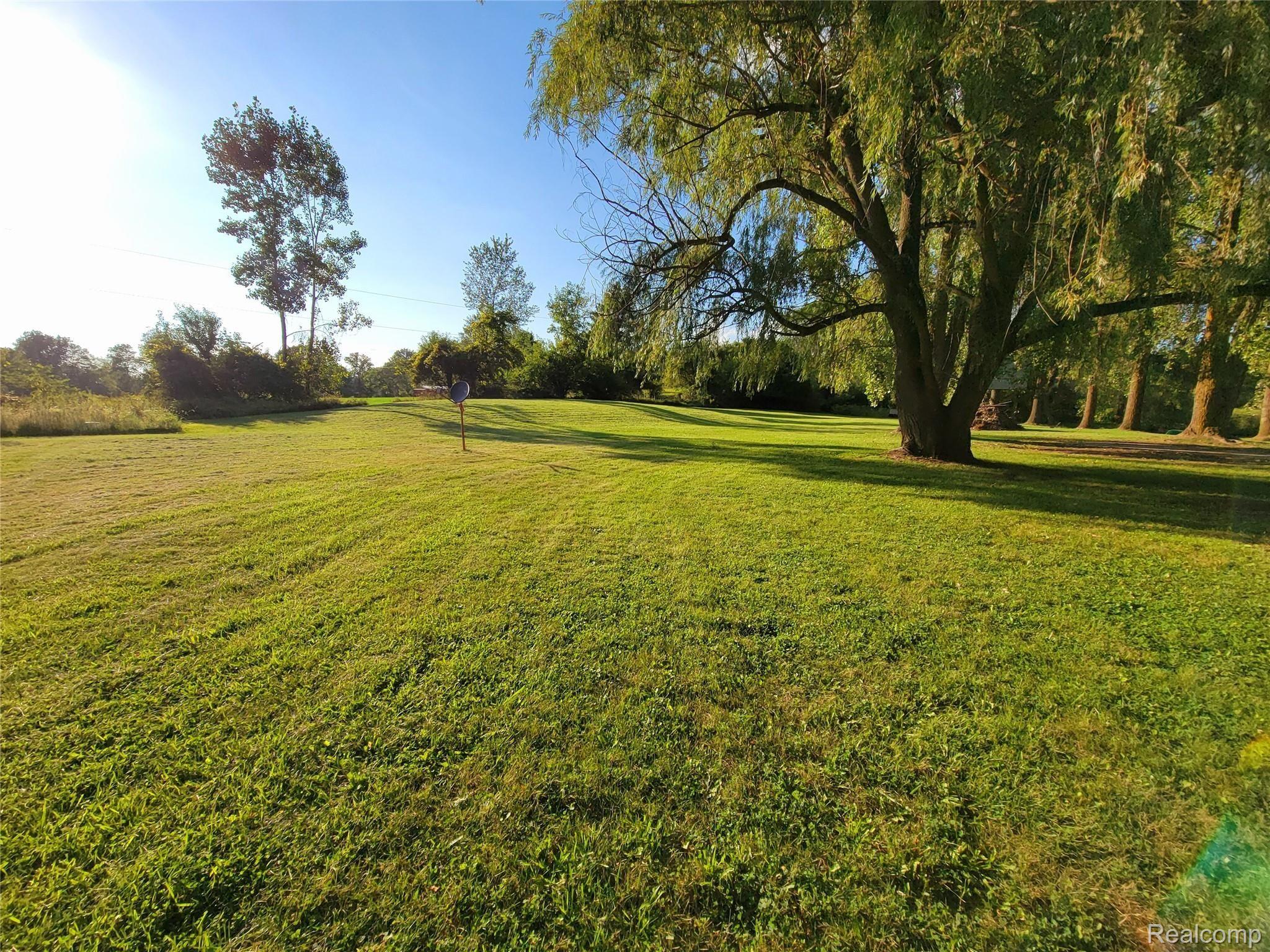 6811 North Fowlerville Road Fowlerville, MI 48836 - Photo 37 of 40 20210901_181937.jpg